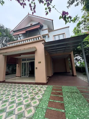 SIÊU PHẨM XANH VILLA HÒA LẠC – BIỆT THỰ NGHỈ DƯỠNG ĐẲNG CẤP BÊN SUỐI 🌿