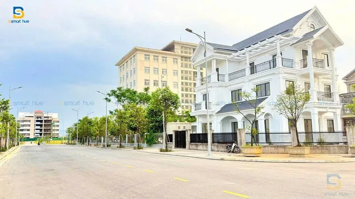 🌈BIỆT THỰ NGHỈ DƯỠNG VIEW QUÃNG TRƯỜNG HÀNH CHÍNH CÔNG TP.HUẾ, CHỈ TỪ 4 TỶ 5(30%SP)