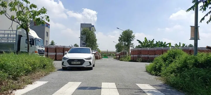 Bán lô góc nhìn hồ& chợ vạn an reveside dt 91m2 + mt 5m + hướng TB&TN giá 7.15 tỷ