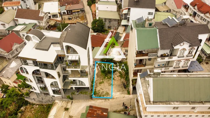 Đất nền Trần Phú , cạnh nhà thờ Con Gà vị trí trung tâm không thể tốt hơn