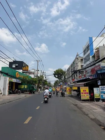 Siêu Phẩm Quận 6 - Tân Hoà Đông - 3 Tầng - 4 Phòng Ngủ - Gần Mặt Tiền - Ngay Chợ Phú Lâm