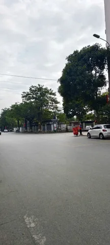Bán đất đường âu cơ dt 68m2 + mt 4.5m + hướng ĐB giá 11.3 tỷ