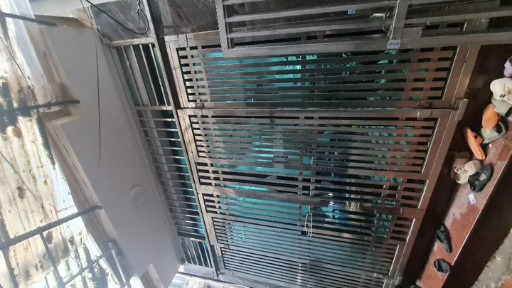 Bán nhà Hoàng Văn Thái - Thanh Xuân – Giá 12.8 tỷ – DT 45m² x 4 tầng – MT 4m – nhà dân xây, phân lô quân đội, ở ngay