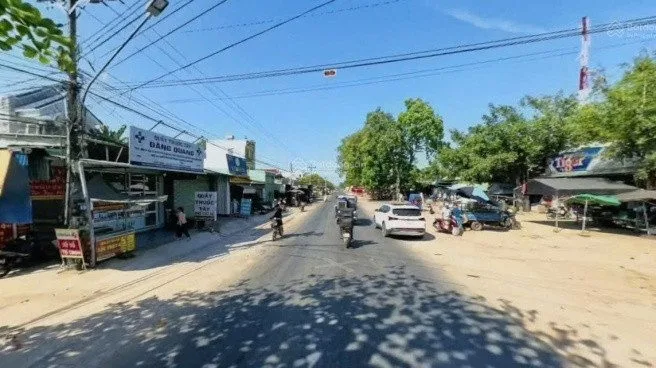 Cần bán lô đất 500m2 Sẵn thổ cư có nhà còn mới đang ở Giá 450 triệu
