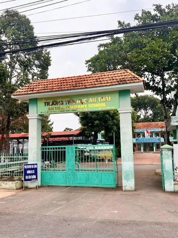 ĐẤT NGỘP RA NHANH 200M2, THỔ CƯ 100M2, SỔ RIÊNG, GIÁ THƯƠNG LƯỢNG, ĐỐI DIỆN TRƯỜNG NẰM NGAY TRUNG TÂM
