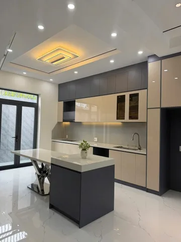 Nhà 3 tầng mới đẹp KDT Vcn Phước Hải đường Bùi Phùng ( B1 cũ )

🔸 Vị trí : nằm trong khu đô thị đẳng cấp nhất của Nha Trang, cạnh đường Vành Đai và thông thẳng ra Thích Quảng Đức

🔻Diện tích : 82,5m2 ngang 5,5m 
Công năng nhà 3 phòng ngủ rộng rãi có 