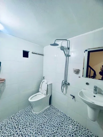 Bán nhà 31m² có sẵn 30m² thổ cư ngang 3,3m giá 12 tỷ tại Đường Bồ Đề Phường Bồ Đề