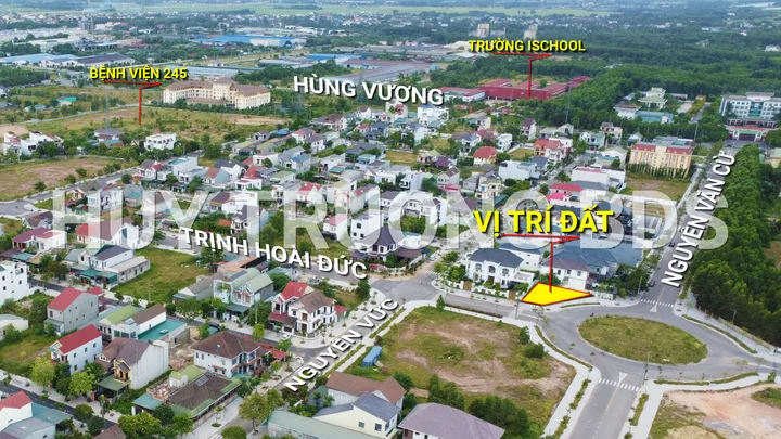 Góc 2 mặt tiền đường Trịnh Hoài Đức