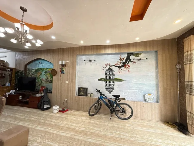 Nhà Thanh Đàm 97m² mặt tiền 5.1m, ngõ rộng, giá tốt