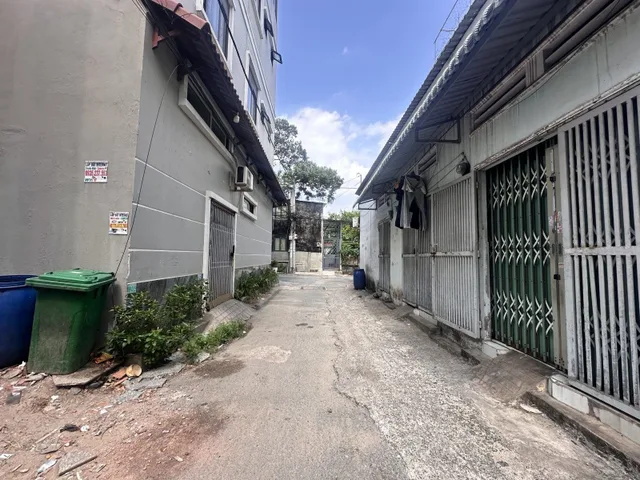BÁN ĐẤT ĐƯỜNG SỐ 18, LINH TRUNG - 50m2 - GIÁ 4.1 TỶ