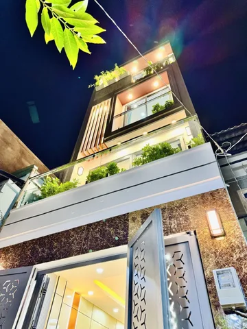 Nhà đẹp cần bán nhanh do có việc cá nhân gần MT Huỳnh Văn Bánh, P.17, Phú Nhuận – 33m2 giá 2tỷ500tr. Sổ có sẵn.