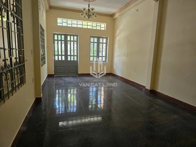 🏡 CHO THUÊ NHÀ ĐẸP 1T1L – TĂNG BẠT HỔ, KHU ĐẠI AN P.9 – SÂN RỘNG CỰC THOÁNG 🔥