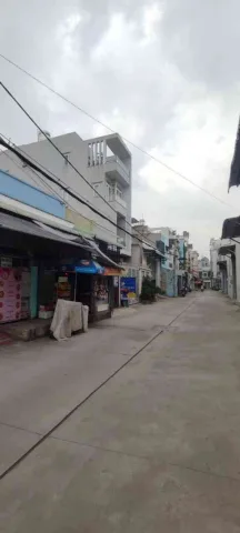 BÁN NHÀ BÌNH TÂN - HẺM XE TẢI - NGAN 5M DÀI 20M - 3TẦNG BTCT - SHR NỞ HẬU TÀI LỘC HOÀNG CÔNG ĐỦ