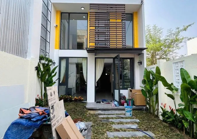 📌📌📌LÀM VIỆC TRỰC TIẾP GIÁ TỐT !!!Ct NHÀ SÂN VƯỜN 1,5 TẦNG MT SƠN THUỶ ĐÔNG