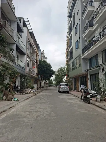 🔥 TOÀ NHÀ 7 TẦNG THANG MÁY - KHU BÀN CỜ ĐẮT GIÁ - CỔ LINH 🔥