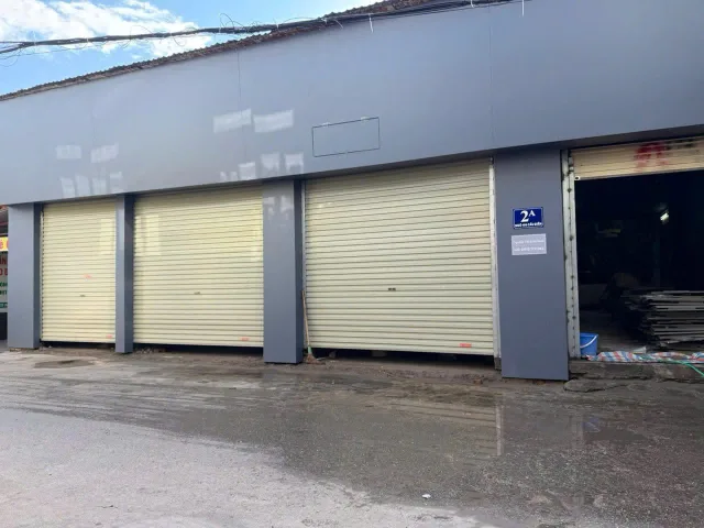 Cho thuê nhà 1 tầng, 220m²,thông sàn, ngõ 195 Cầu Diễn, MT 13.5m,hợp kinh doanh đa ngành