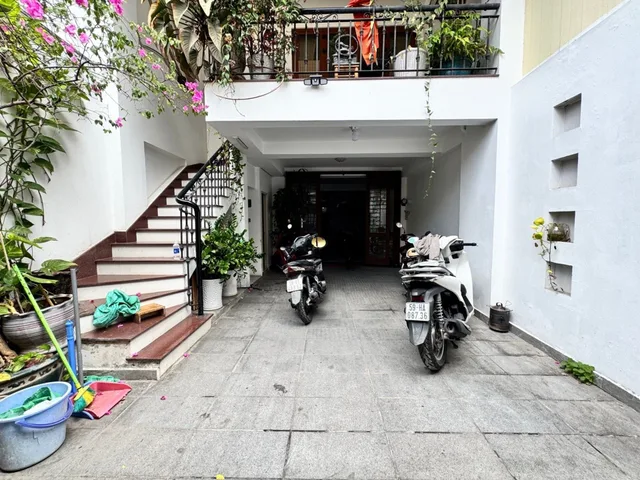 Nhà bán trần huy liệu 6 tầng thang máy