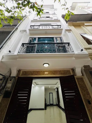 Bán nhà 59m² full thổ cư ngang 5m giá 30.8 tỷ tại Đường Hoàng Cầu Phường Đống Đa