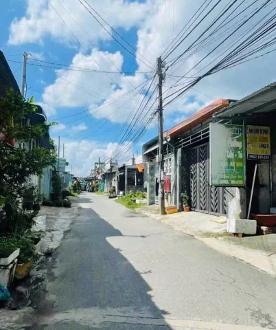 🚀BÁN GẤP NHÀ NÁT Ở CHỢ ĐẦU MỐI HÓC MÔN GIÁ 699 TRIỆU