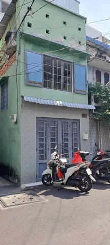 nhà NGUYỄN KIỆM hẻm xe hơi 6m, cách đường chính 15m