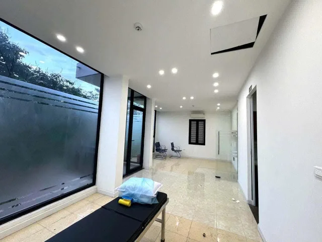 Cho thuê nhà mặt phố Nguyễn Đình Hoàn, Cầu Giấy 60M x 6T giá 38 triệu KINH DOANH TỐT