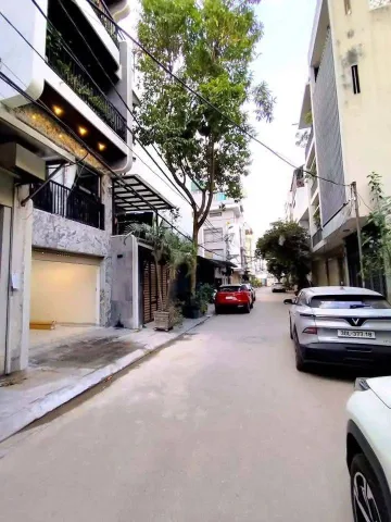 Hiếm! Phân lô ngõ 299 Hoàng Mai, 7 tầng thang máy mới đẹp, ô tô tránh, kinh doanh văn phòng, 19.5 tỷ