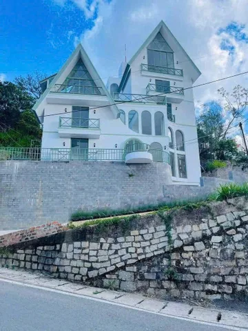 Bán Khách sạn 30 phòng Đống Đa Phường 3 Đà Lạt 120 tỷ
