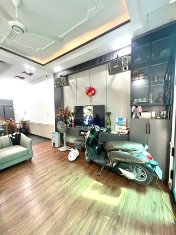 Chính chủ gửi bán nhà Phương Lưu- Vạn Mỹ oto đỗ cửa