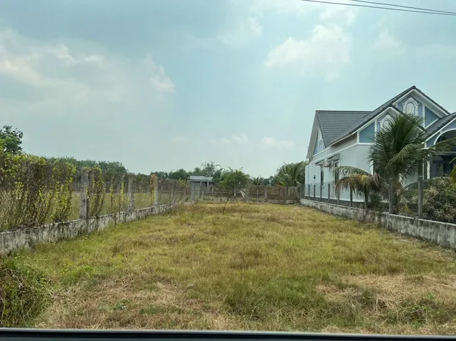 Nền full thổ 300m2 (10x30) đường bê tông 4m, cách đường Hồ Chí Minh 100m, Lộc Giang, Đức Hoà, Long An