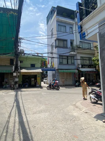 XUÂN LA 54M2 - Ô TÔ ĐỖ CỬA - THANG MÁY - 6 NGỦ - NGÕ THÔNG - GẦN HỒ TÂY