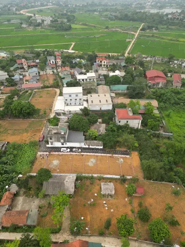 📍 Lô đất đẹp tại Nắng Hạ – Phú Cát, vị trí rất phù hợp để ở hoặc đầu tư lâu dài.