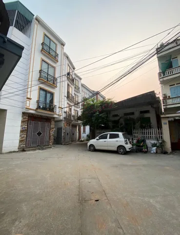 CC C.ẦN LÔ  ĐẤT NGAY TRƯỜNG #ĐẠIHỌCĐẠINAM  DT 50M GI.Á ĐT