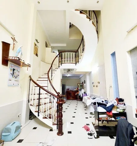 Nhà 5 tầng, Hẻm Xe Hơi, Thành Mỹ, thông Lạc Long Quân, 51m2, chỉ 8.x tỷ TL