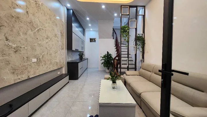 NHỈNH 7 TỶ - 5 TẦNG 2 THOÁNG - NGÕ RỘNG- NHÀ MỚI ĐẸP- HÀNG HIẾM TÂY HỒ- XEM LÀ MÊ