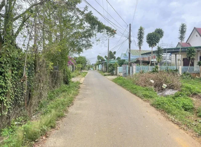 Bán đất 129m² full thổ cư ngang 7m giá 3.6 tỷ tại Phường B'Lao