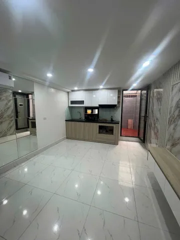 TẬP THỂ TẦNG 1 PHỐ KIM MÃ GẦN NGỌC KHÁNH, BA ĐÌNH, NHÀ ĐẸP 3 NGỦ, 10 TRIỆU