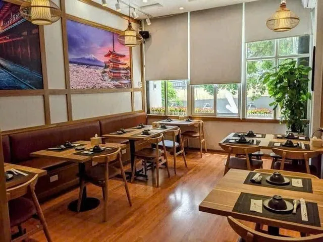 Cho Thuê Nhà Mặt Phố Nguyễn Chí Thanh 40M² 4 Tầng 6 Ngủ - Nội Thất CB - Vừa Ở, Vừa KD Tầng 1 Thông Sàn/ Giá Thuê 29tr