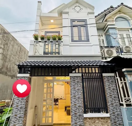 Cơ hội mua nhà giá rẻ ở thị trường ngay Phạm Văn Hai, Q.Tân Bình 3tỷ24 100m2.SHR hẻm xe hơi ra vào