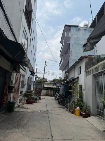 Bán nhà 49m²  4×12.5m² giá 4.6 tỷ Phường Bình Trị Đông