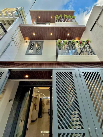 🔥 Bán gấp nhà đẹp ngay đường Nguyễn Trọng Tuyển giá chỉ 4 tỷ 170 ở Q.Phú Nhuận, 60m². SHR hẻm xe hơi🔥