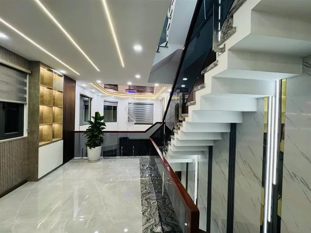 SIÊU PHẨM CĂN GÓC 2 MẶT THOÁNG MÃ LÒ 5 TẦNG ĐƯỜNG 8M THÔNG NHIK 7 TỶ
