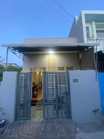 Nhà đẹp SỔ HỒNG RIÊNG 1/ ngắn Đường 1A Vĩnh Lộc B.  DT: 5*19m cấp 4 2PN 2WC