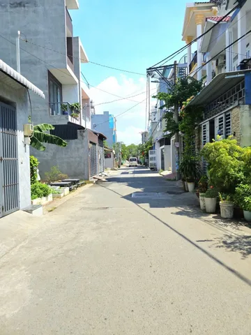 🚗 BÁN NHÀ 2 TẦNG - 53M2(4*13.2), HOÀN CÔNG - KHÔNG QH, LG -  NHÀ HẺM XE HƠI - GẦN CHỢ, UBND - P LONG TRƯỜNG.(A)