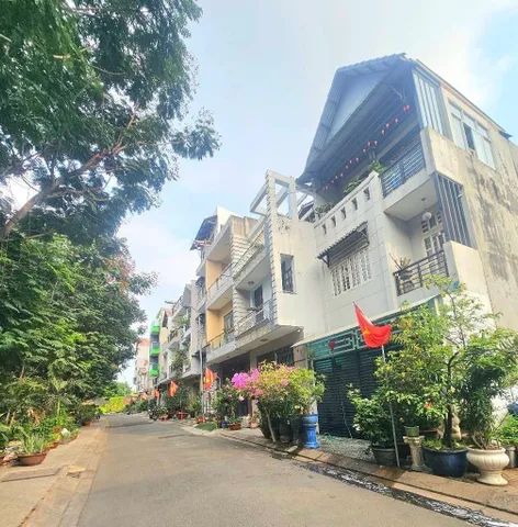 BÁN NHÀ MẶT TIỀN, KHU DÂN CƯ ÊM ĐỀM, LINH XUÂN - 120m2 - 4 TẦNG - GIÁ 9.3 TỶ TL
