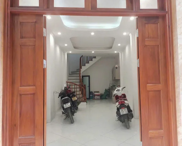 Nhà Đẹp Văn Trì 32m như mới - 5 Tầng ô tô - Quy Hoạch Ổn Định - 6ty9 - Phù hợp Gia đình