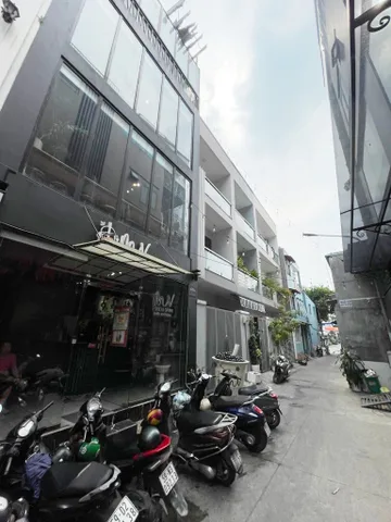 📢  Hẻm ôtô sát mặt tiền 𝐋Ê 𝐓𝐇Ú𝐂 𝐇𝐎Ạ𝐂𝐇 , đang kinh doanh ăn uống , dòng tiền thu nhập ổn định 25tr_30tr/1tháng