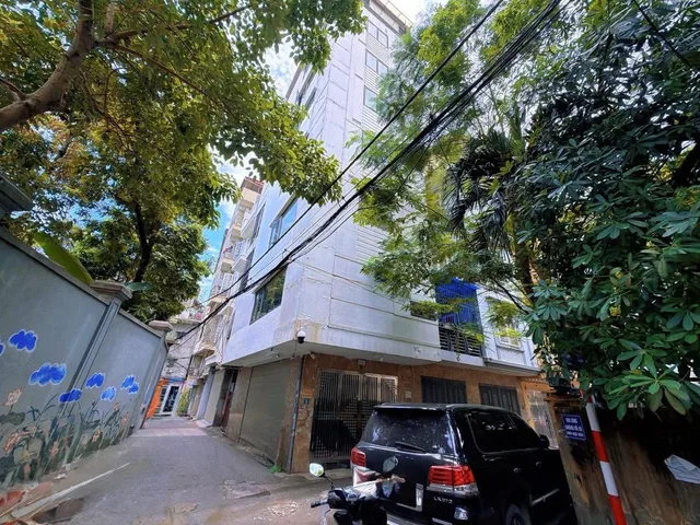 🔥 Chỉ 18,5 Tỷ Có Ngay Tòa Nhà Lô Góc Nguyễn Văn Huyên, Cầu Giấy – 8 Tầng Thang Máy – 37/50m² – 12 Phòng – Ô Tô Tránh – Gara – Kinh Doanh Đỉnh 🔥