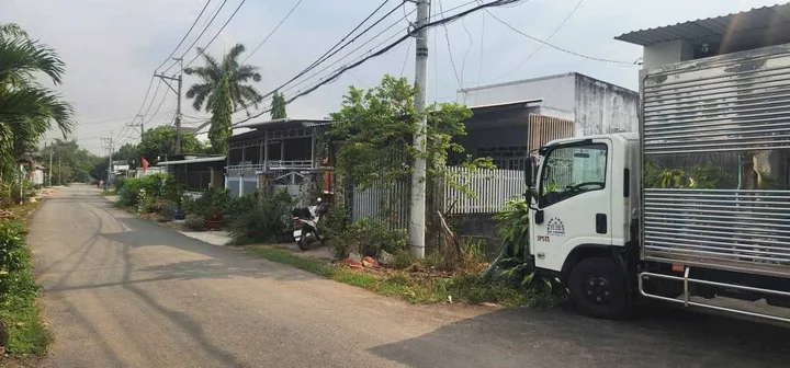 Bán nhà 3 phòng ngủ MT đường Lê Thị Siêng xã Tân Thông Hội Củ Chi TPHCM, DT: 5x30m.