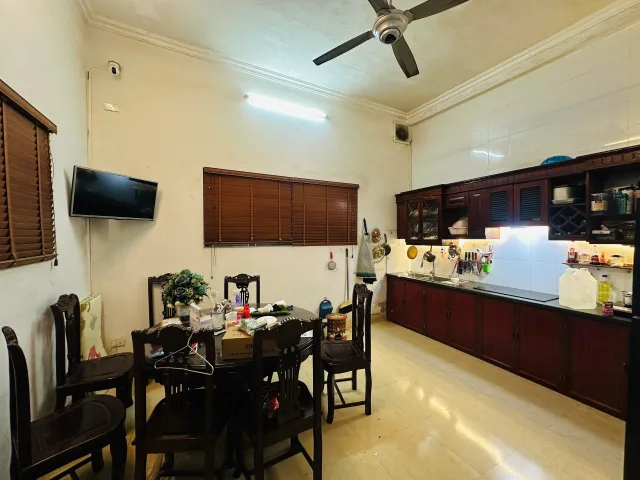 Cần bán gấp nhà mặt QL18 Mạo Khê - 180m x 3 tầng, Kinh doanh Tốt
