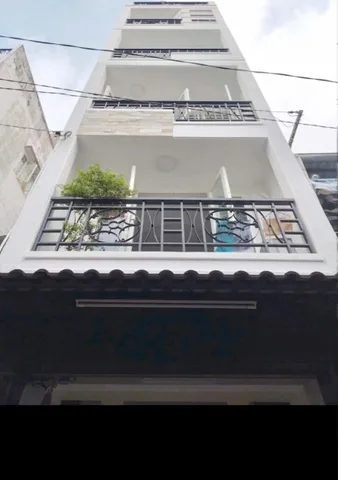 📢  Nhà gần đường 𝙉𝙂𝙐𝙔Ễ𝙉 𝙏𝙍𝙄 𝙋𝙃ƯƠ𝙉𝙂 trung tâm Q10, hẻm xe hơi thông Vĩnh Viễn, Nhật Tảo, Ngô Quyền. Gần nhiều chợ và nhiều trường Đại Học_Cao Đẳng.